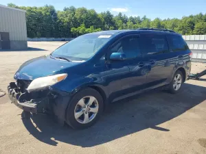 Toyota Sienna 3.5L 6 2011
