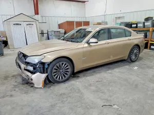 BMW 7 Series 4.4L 8 2011