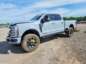 Ford F-250 6.7L 8 2024