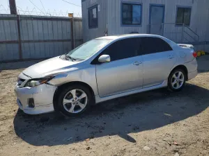 Toyota Corolla 1.8L 4 2012