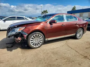 Lincoln MKS 3.7L 6 2015