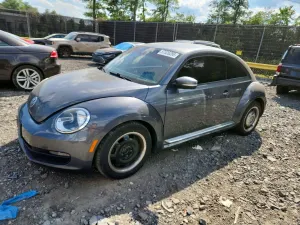 Volkswagen Beetle 2.5L 5 2012