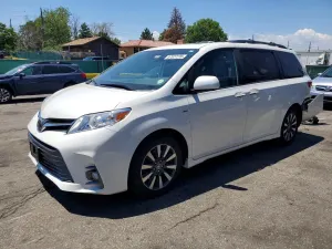 Toyota Sienna 3.5L 6 2019