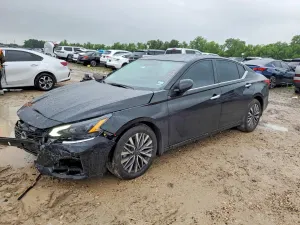 Nissan Altima 2.5L 4 2025