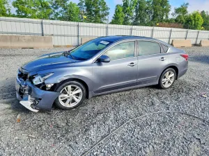 Nissan Altima 2.5L 4 2015