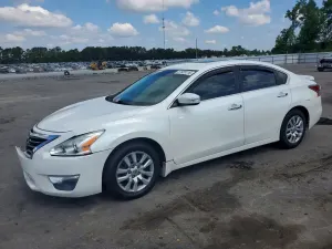 Nissan Altima 2.5L 4 2015