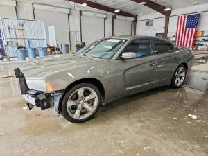 Dodge Charger 5.7L 8 2011