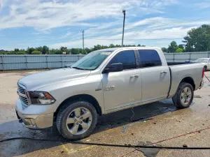 RAM 1500 5.7L 8 2015