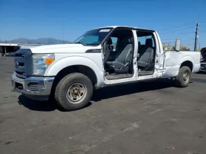 Ford F-250 6.2L 8 2015