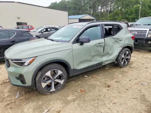 Volvo XC40 2.0L 4 2024