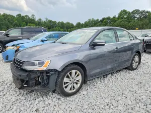 Volkswagen Jetta 1.8L 4 2015