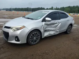Toyota Corolla 1.8L 4 2015