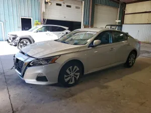 Nissan Altima 2.5L 4 2020