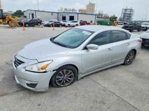 Nissan Altima 2.5L 4 2015