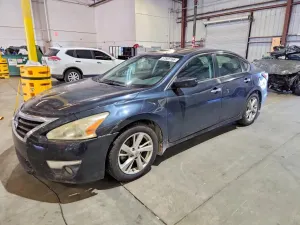 Nissan Altima 2.5L 4 2015