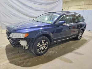 Volvo XC70 3.2L 6 2015