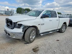 RAM 1500 5.7L 8 2015