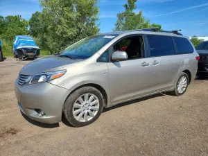 Toyota Sienna 3.5L 6 2017