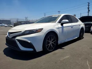 Toyota Camry 2.5L 4 2021