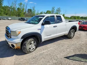 Toyota Tundra 5.7L 8 2010