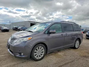 Toyota Sienna 3.5L 6 2012
