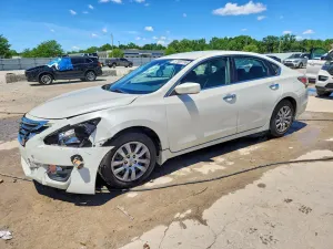 Nissan Altima 2.5L 4 2015