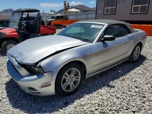Ford Mustang 3.7L 6 2014