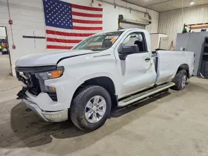 Chevrolet Silverado 1500 5.3L 8 2025