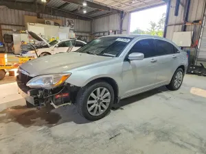 Chrysler 200 2.4L 4 2012