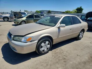 Toyota Camry 3.0L 6 2001