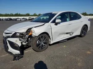 Toyota Camry 2.5L 4 2023