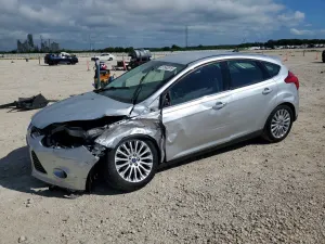 Ford Focus 2.0L 4 2012