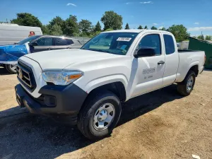 Toyota Tacoma 2.7L 4 2020