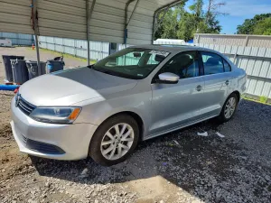 Volkswagen Jetta 1.8L 4 2014