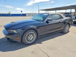 Ford Mustang 3.7L 6 2013