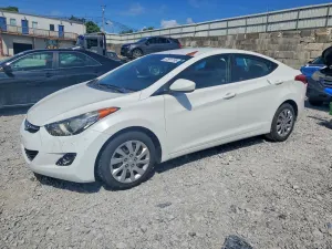 Hyundai Elantra 1.8L 4 2012