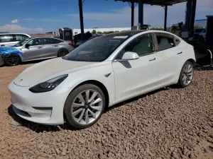 Tesla Model 3 2020