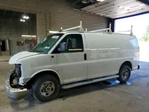 GMC Savana 6.6L 8 2022