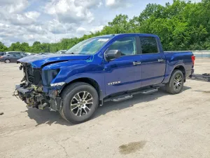 Nissan Titan 5.6L 8 2021