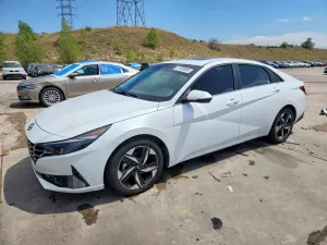 Hyundai Elantra 2.0L 4 2021