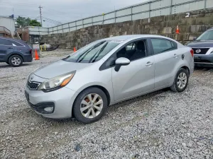 Kia Rio 1.6L 4 2013