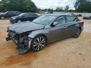 Nissan Altima 2.5L 4 2021