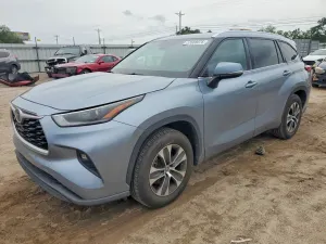 Toyota Highlander 3.5L 6 2021