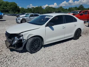 Volkswagen Jetta 2.0L 4 2014