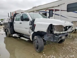 Chevrolet Silverado 4500 / 6500 6.6L 8 2023