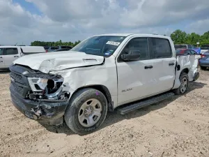 RAM 1500 5.7L 8 2020