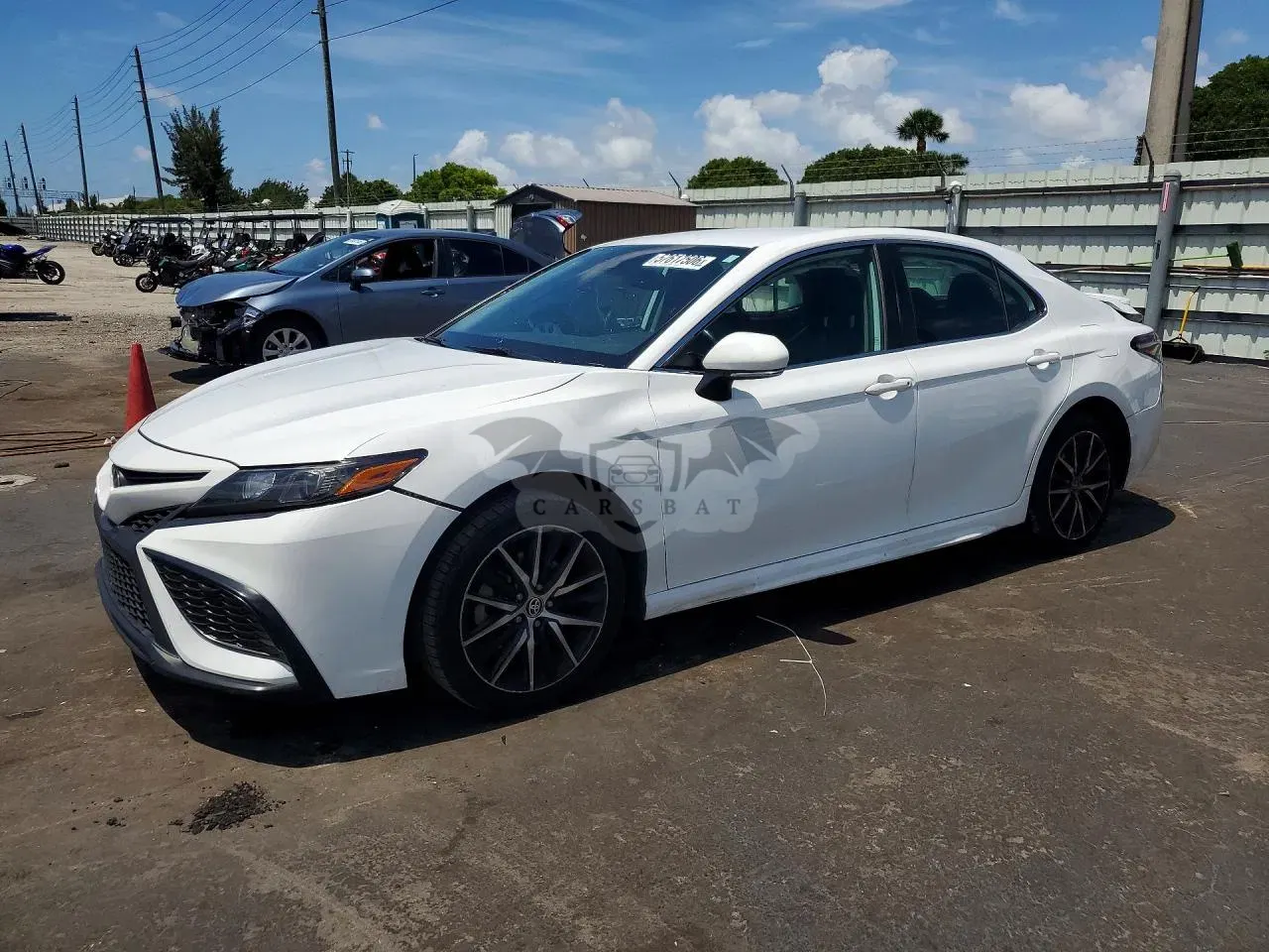 Toyota Camry 2.5L 4 2021