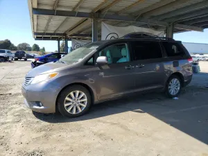 Toyota Sienna 3.5L 6 2011