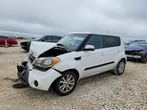 Kia Soul 2.0L 4 2013