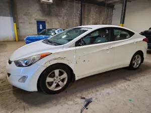 Hyundai Elantra 1.8L 4 2013